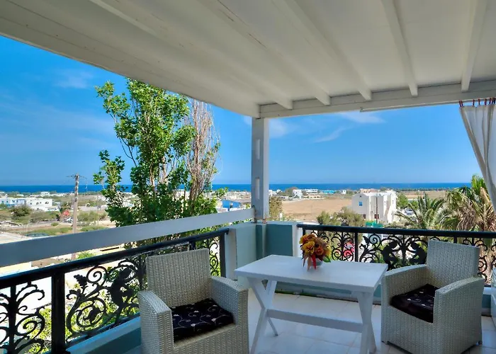 Pantheon Apartahotel Agios Georgios (Santorini)