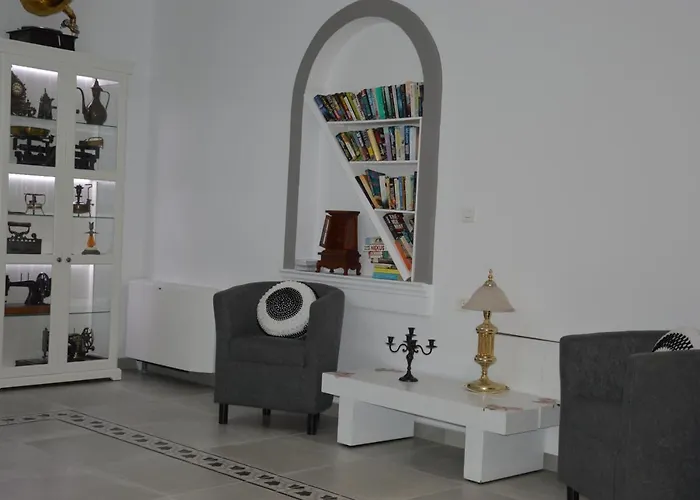 Pantheon 4* Agios Georgios (Santorini)