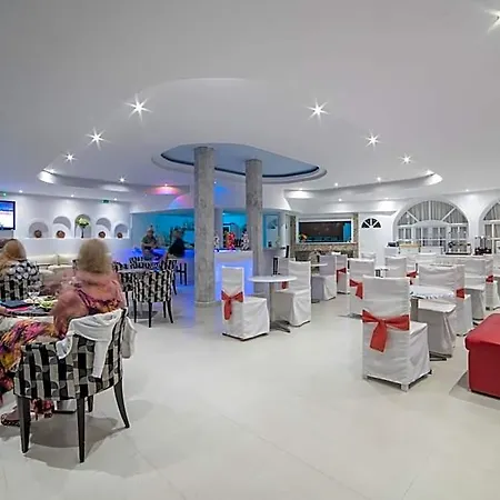 Pantheon Agios Georgios (Santorini)