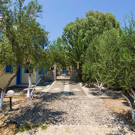 Pantheon מלון דירות Agios Georgios (Santorini)