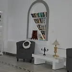 Pantheon 4* Agios Georgios (Santorini)
