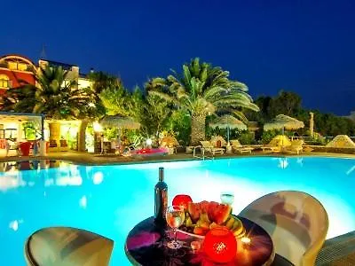 Pantheon 4* Agios Georgios (Santorini)