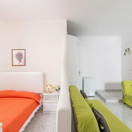 Pantheon Aparthotel 4*