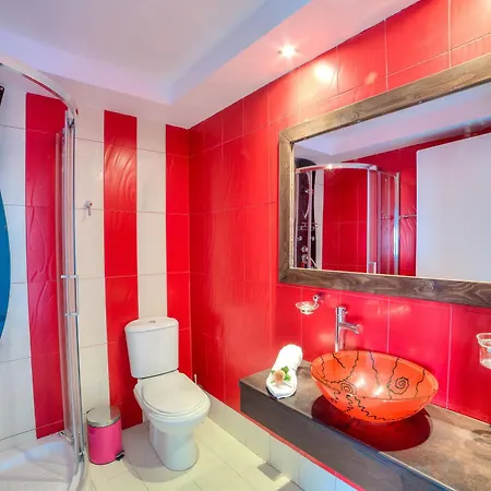 アパートホテル Pantheon