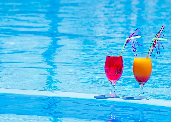 Pantheon 4* Agios Georgios (Santorini)